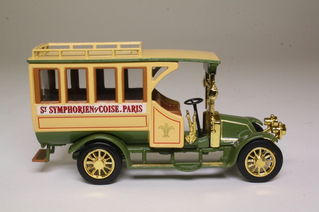 Matchbox Collectibles YET06; 1910 Renault Bus; St Symphoriens/Coise. Paris